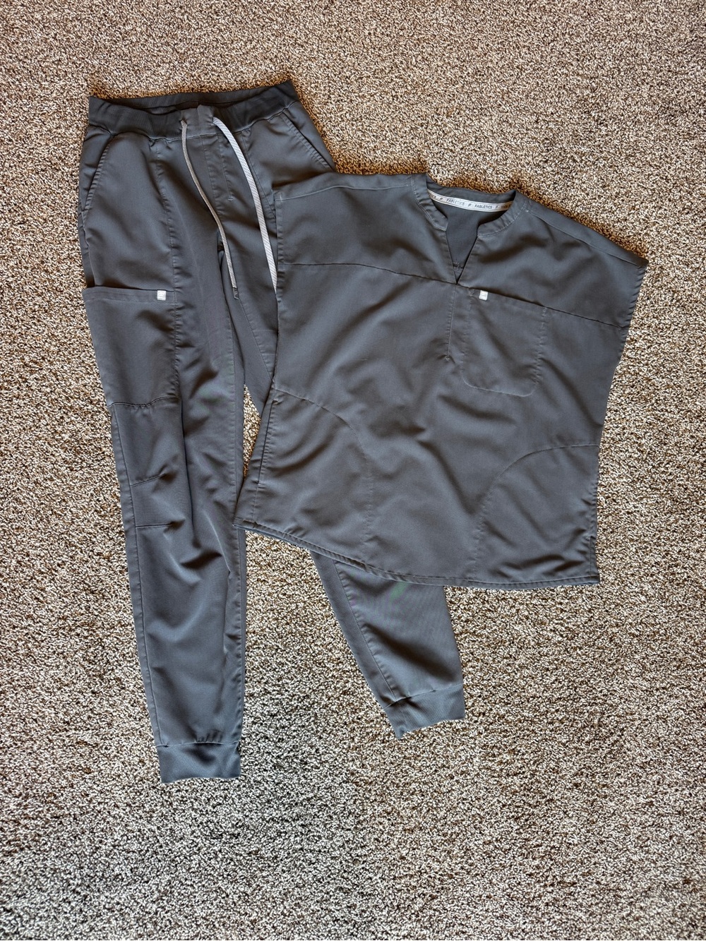 Fabletics Women's Charcoal Gray Scrub Jogger Set